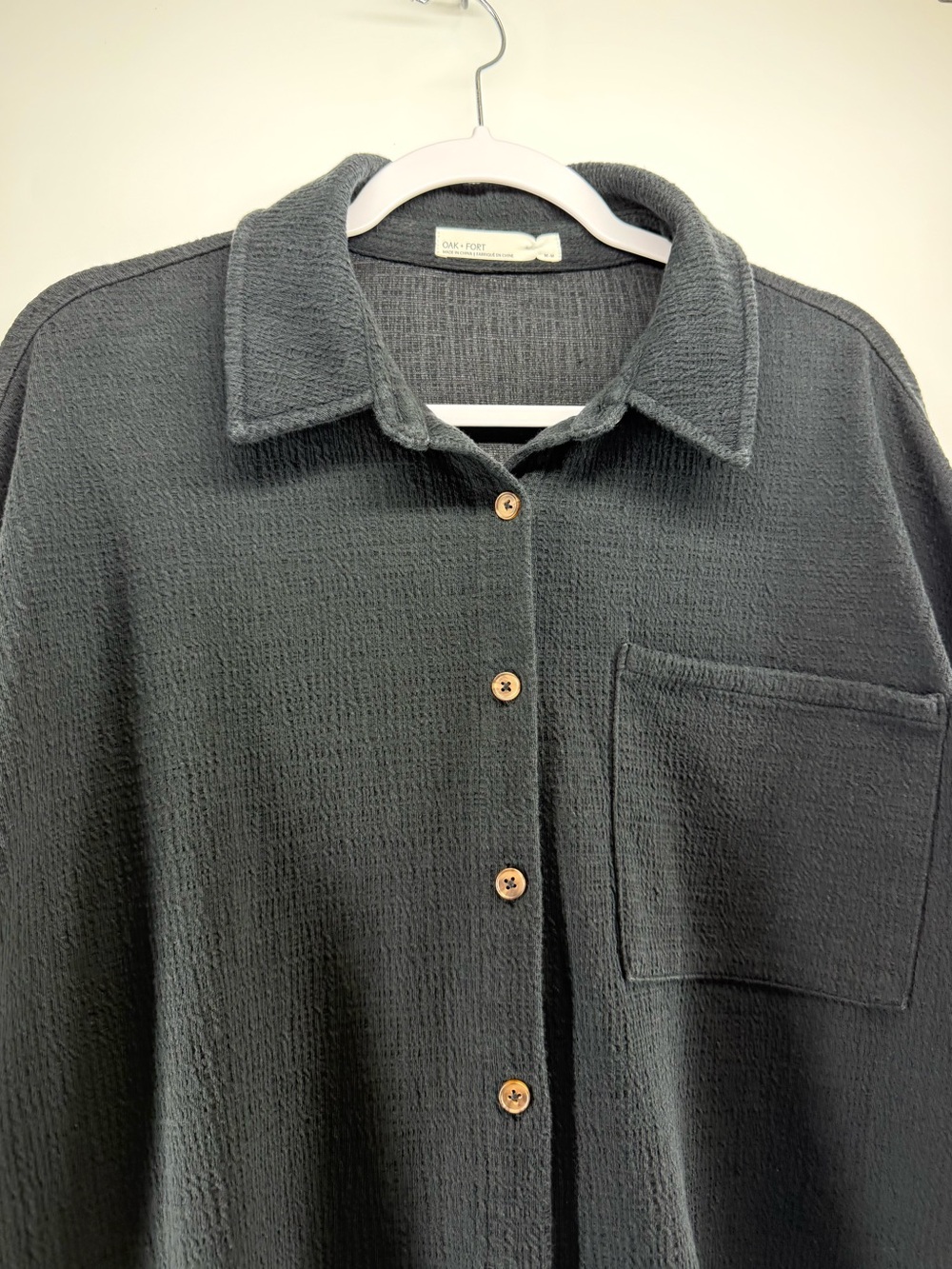 Oak + Fort Oversized Button-Front Textured Shirt Black Medium - Picture 2 of 8